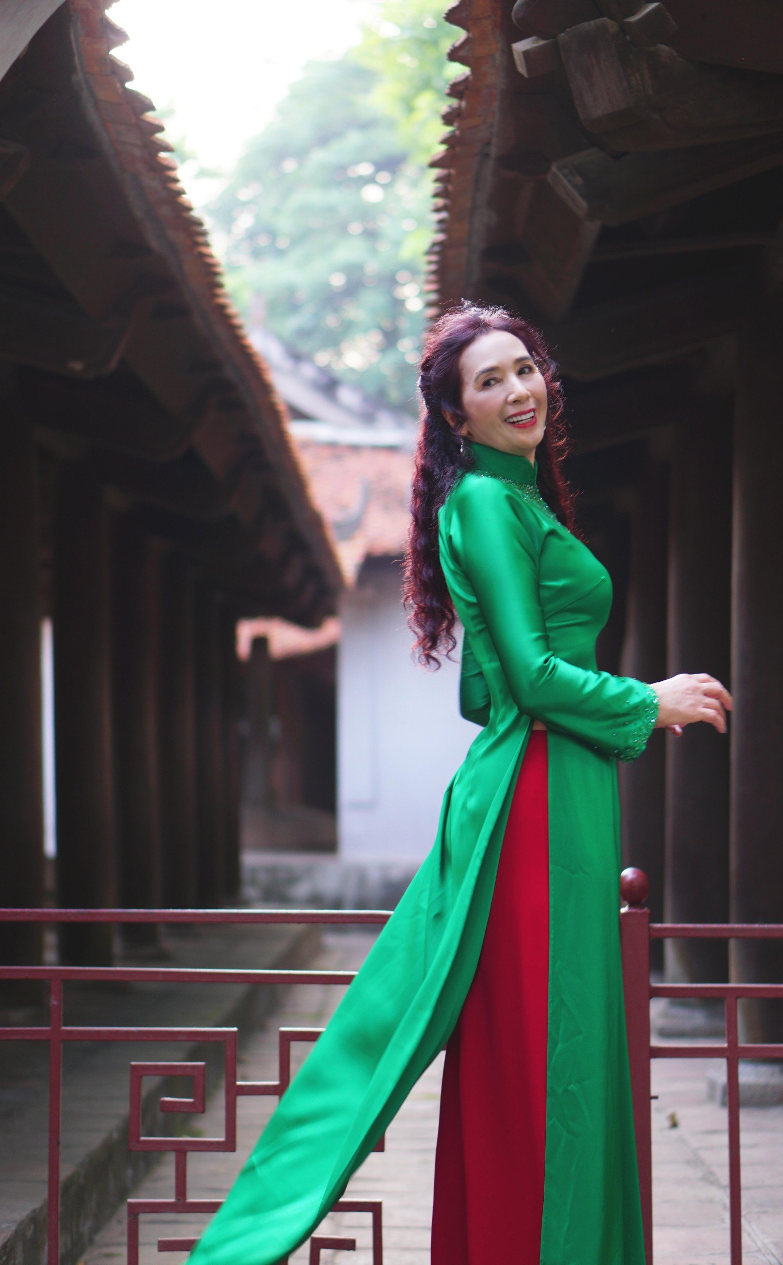 ÁO DÀI XANH VN THẠCH ANH L