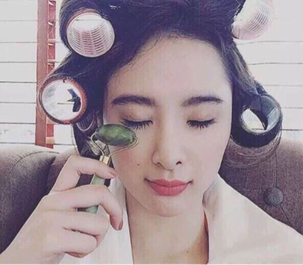 Đá lăn massa mặt Ngọc Bích