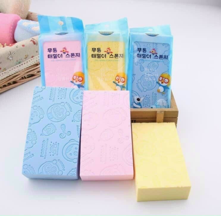 Kì lưng cho bé